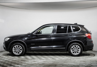 Подержанный автомобиль BMW X3 2012 года (8 фото)