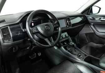 Подержанный автомобиль Skoda Kodiaq 2019 года (11 фото)