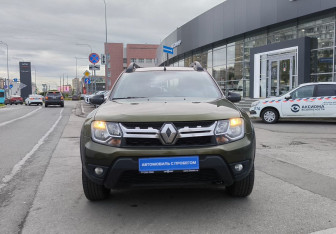 Подержанный автомобиль Renault Duster 2018 года (2 фото)