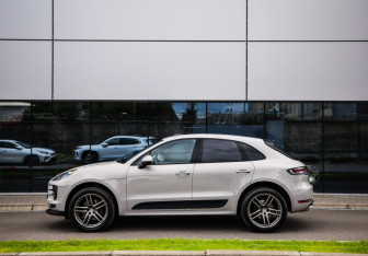 Подержанный автомобиль Porsche Macan 2019 года (9 фото)