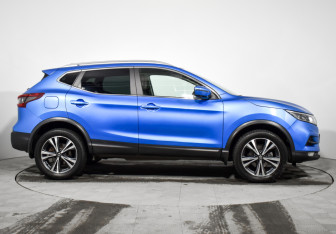 Подержанный автомобиль Nissan Qashqai 2021 года (4 фото)