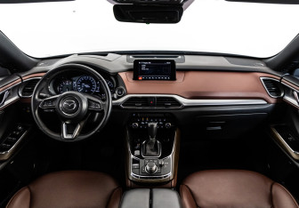 Подержанный автомобиль Mazda CX-9 2019 года (11 фото)