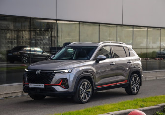 Подержанный автомобиль Changan CS35PLUS 2024 года (3 фото)