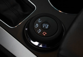 Подержанный автомобиль Ford Explorer 2013 года (22 фото)