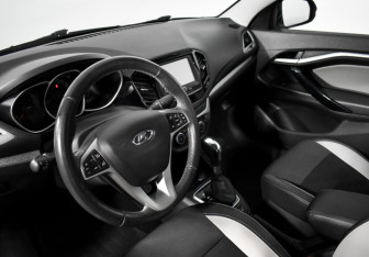 Подержанный автомобиль LADA (ВАЗ) Vesta Sedan 2020 года (9 фото)