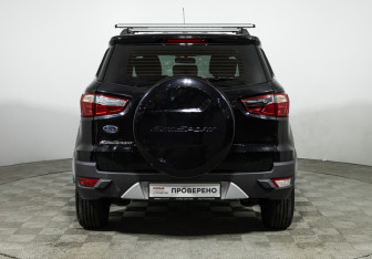 Подержанный автомобиль Ford EcoSport 2016 года (6 фото)