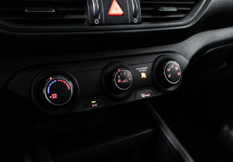 Подержанный автомобиль Kia K3 Sedan 2020 года (16 фото)