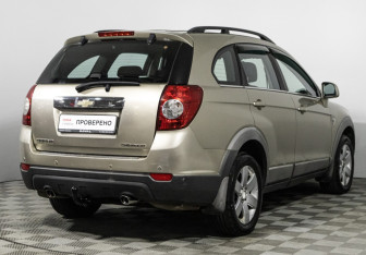 Подержанный автомобиль Chevrolet Captiva 2008 года (5 фото)