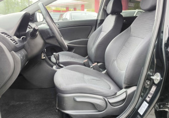 Подержанный автомобиль Hyundai Solaris Sedan 2016 года (7 фото)