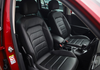 Подержанный автомобиль Volkswagen Tiguan 2018 года (27 фото)