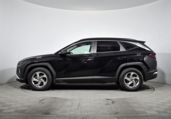Подержанный автомобиль Hyundai Tucson 2021 года (8 фото)