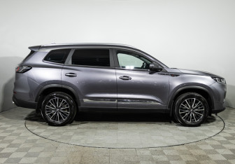 Подержанный автомобиль Chery Tiggo 8 Pro Max 2022 года (4 фото)