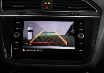 Подержанный автомобиль Volkswagen Tiguan 2019 года (17 фото)