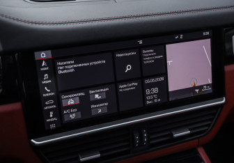 Подержанный автомобиль Porsche Cayenne 2018 года (18 фото)