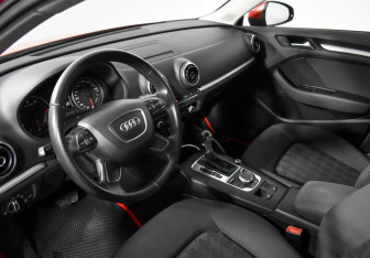 Подержанный автомобиль Audi A3 Hatchback 2013 года (9 фото)