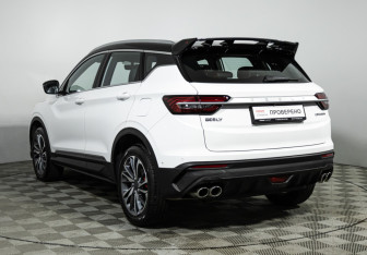 Подержанный автомобиль Geely Coolray 2023 года (7 фото)