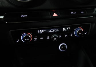 Подержанный автомобиль Audi A3 Sedan 2019 года (15 фото)