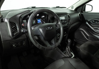 Подержанный автомобиль LADA (ВАЗ) XRAY 2018 года (11 фото)
