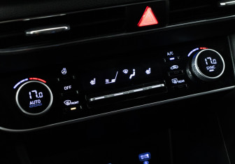 Подержанный автомобиль Hyundai Sonata 2020 года (17 фото)