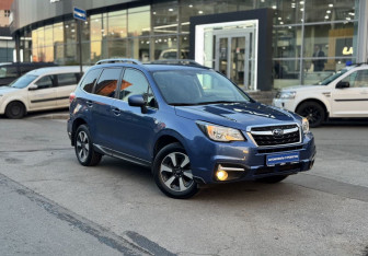 Подержанный автомобиль Subaru Forester Suv 2017 года (3 фото)