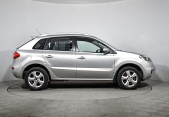 Подержанный автомобиль Renault Koleos 2013 года (4 фото)