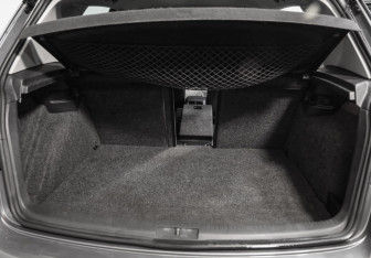Подержанный автомобиль Volkswagen Golf Hatchback 2009 года (25 фото)