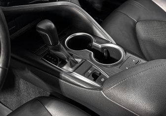 Подержанный автомобиль Toyota Camry Sedan 2022 года (12 фото)