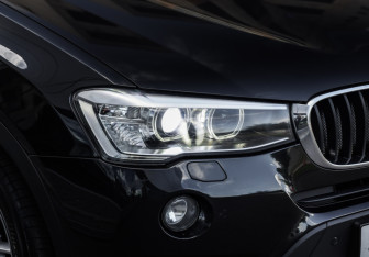Подержанный автомобиль BMW X3 2015 года (10 фото)