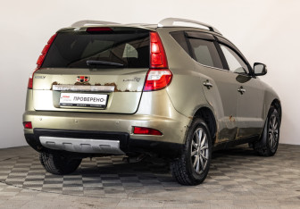 Подержанный автомобиль Geely Emgrand X7 2016 года (5 фото)