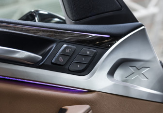 Подержанный автомобиль BMW X3 2020 года (26 фото)