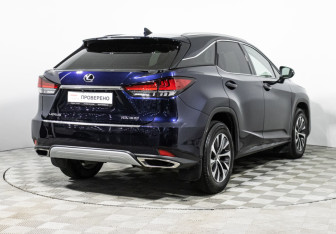 Подержанный автомобиль Lexus RX 2021 года (7 фото)