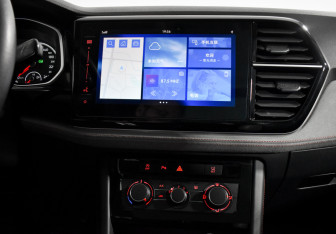 Подержанный автомобиль Jetta VS7 2022 года (16 фото)