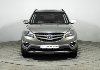 Подержанный автомобиль Changan CS35 2014 года (2 фото)
