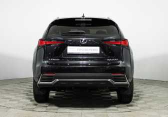 Подержанный автомобиль Lexus NX 2018 года (6 фото)