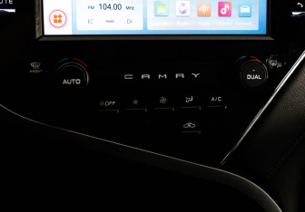 Подержанный автомобиль Toyota Camry Sedan 2020 года (26 фото)