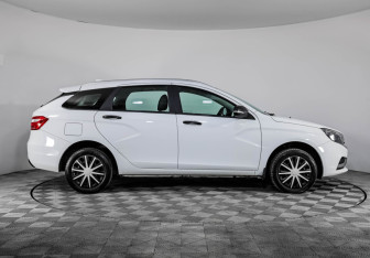 Подержанный автомобиль LADA (ВАЗ) Vesta Wagon 2021 года (4 фото)