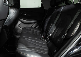 Подержанный автомобиль Omoda C5 2024 года (10 фото)