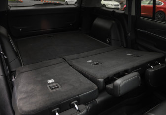 Подержанный автомобиль Jeep Grand Cherokee 2022 года (35 фото)