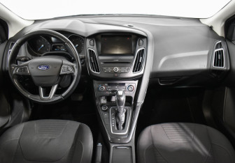 Подержанный автомобиль Ford Focus Hatchback 2017 года (11 фото)