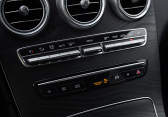 Подержанный автомобиль Mercedes-Benz GLC Coupe 2019 года (24 фото)