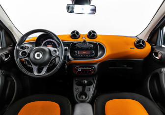 Подержанный автомобиль Smart Forfour 2016 года (10 фото)