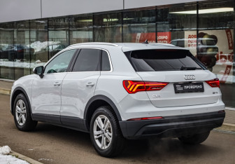 Подержанный автомобиль Audi Q3 2020 года (7 фото)