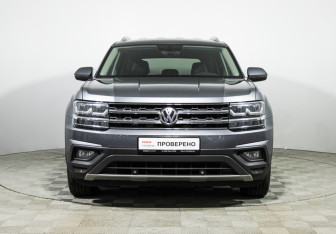 Подержанный автомобиль Volkswagen Teramont 2019 года (2 фото)