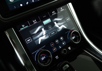 Подержанный автомобиль Land Rover Range Rover Sport 2020 года (19 фото)
