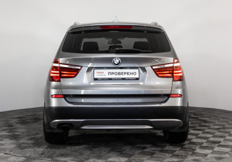Подержанный автомобиль BMW X3 2013 года (6 фото)