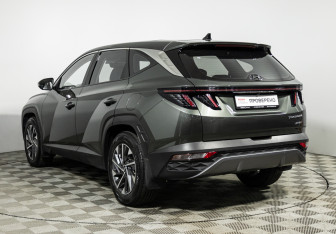 Подержанный автомобиль Hyundai Tucson 2022 года (7 фото)