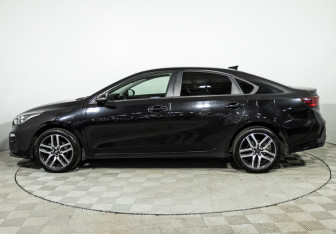 Подержанный автомобиль Kia Cerato Sedan 2020 года (8 фото)