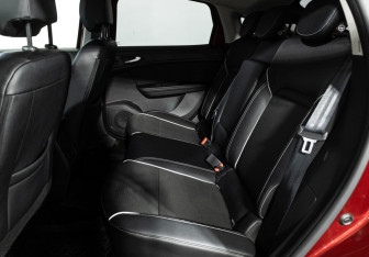 Подержанный автомобиль Renault Arkana 2019 года (10 фото)