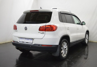 Подержанный автомобиль Volkswagen Tiguan 2012 года (5 фото)
