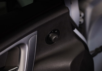 Подержанный автомобиль Opel Astra Hatchback 2012 года (16 фото)